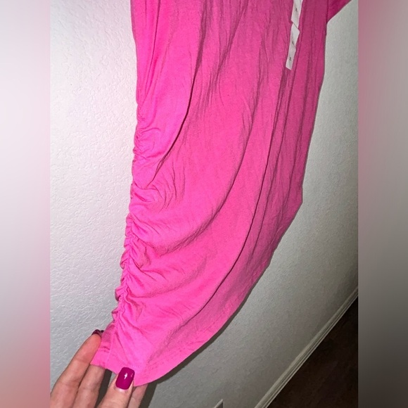 Isabel Pink Maternity V Neck Top - Picture 2 of 3